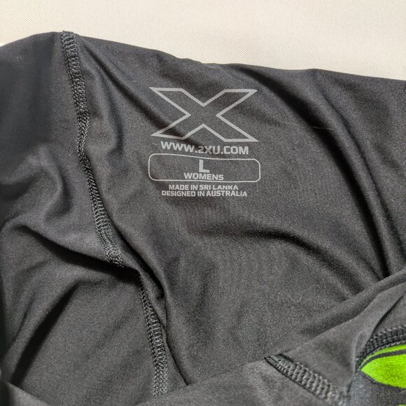 2XU Women's Compression Tights - Size Large (Lightly Worn) - Picture 5 of 6